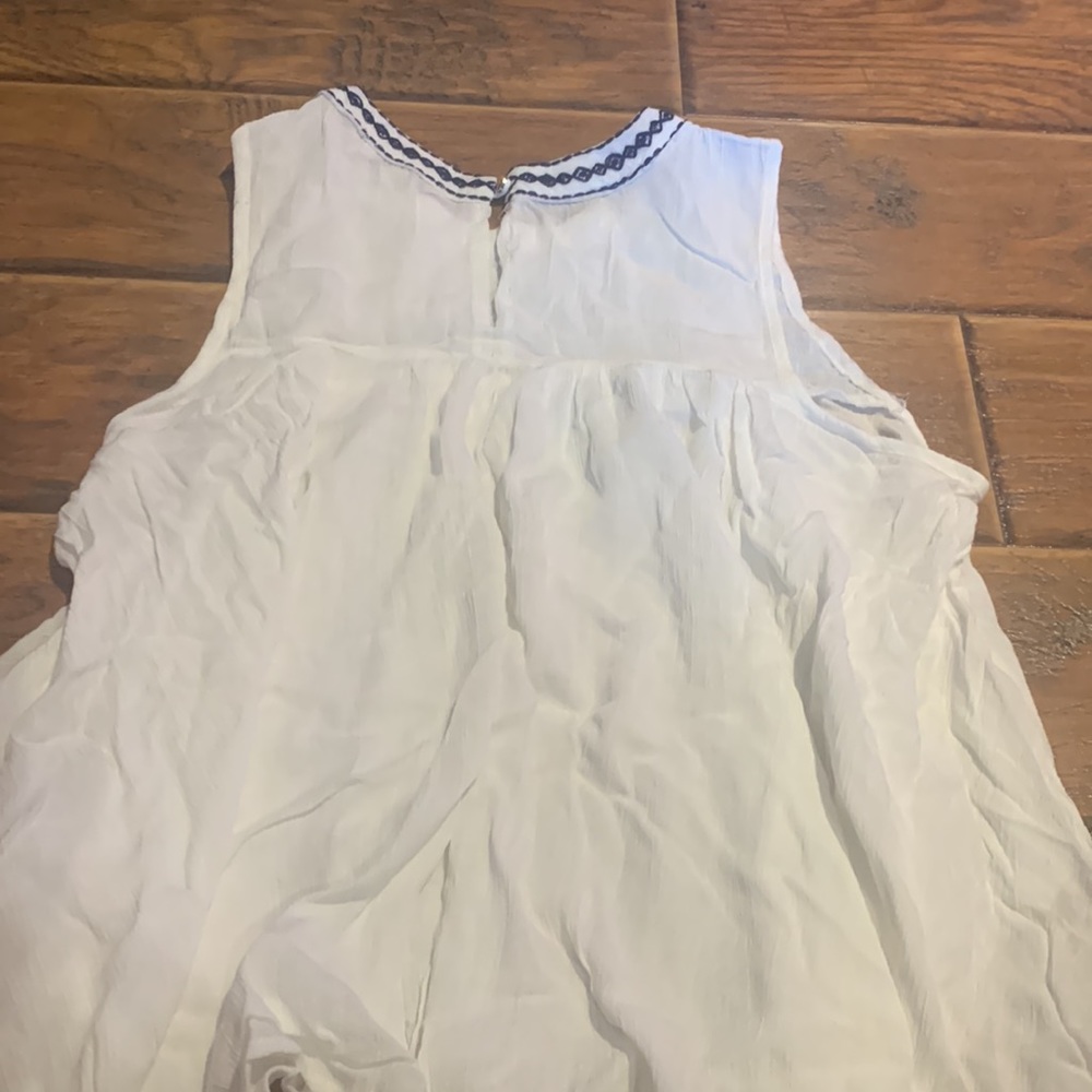 tank top - Picture 3 of 4